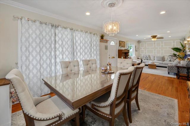 2014 Central Drive S, East Meadow, NY 11554