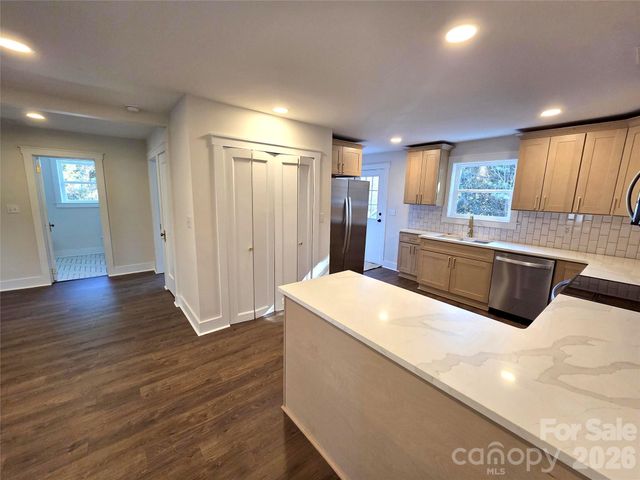 1809 W C Street, Kannapolis, NC 28081