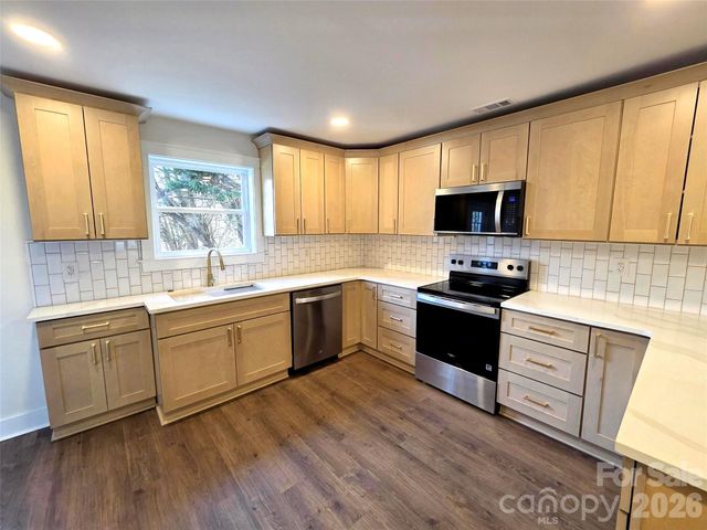 1809 W C Street, Kannapolis, NC 28081