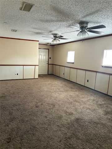 205 Old Highway 34, Quinlan, TX 75474