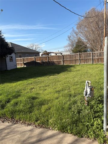 205 Old Highway 34, Quinlan, TX 75474
