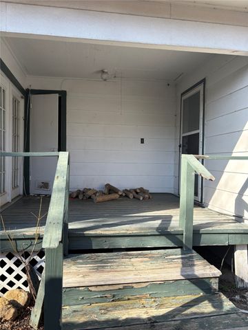205 Old Highway 34, Quinlan, TX 75474