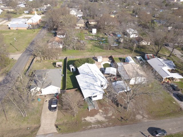 205 Old Highway 34, Quinlan, TX 75474