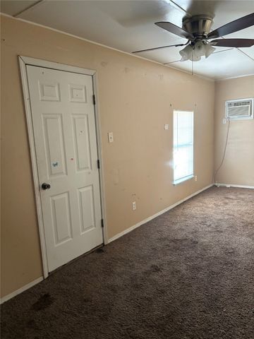 205 Old Highway 34, Quinlan, TX 75474
