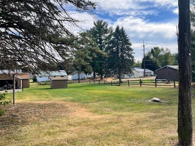 913 S 15th Avenue, Freeport, IL 61032