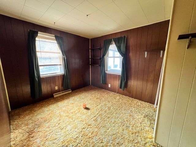 913 S 15th Avenue, Freeport, IL 61032