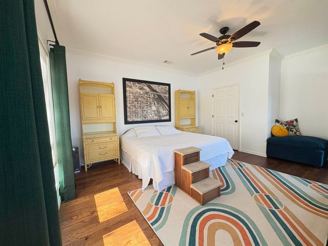 1 W Lakeshore Drive, Cherokee Village, AR 72529