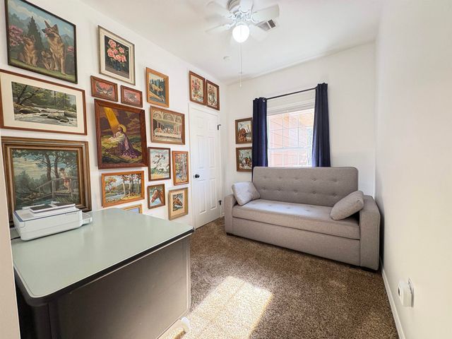 1 W Lakeshore Drive, Cherokee Village, AR 72529