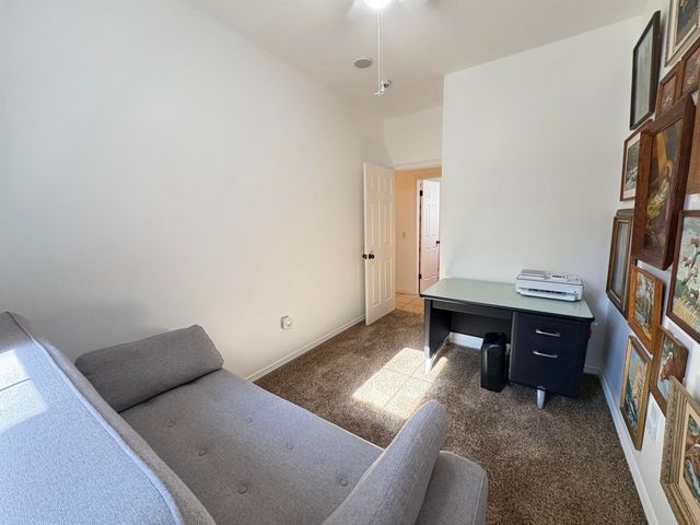 1 W Lakeshore Drive, Cherokee Village, AR 72529