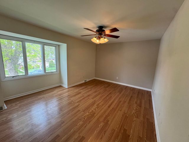 7933 Jefferson Avenue 4b, Munster, IN 46321