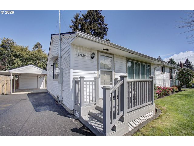 12429 Se MILL Ct, Portland, OR 97233