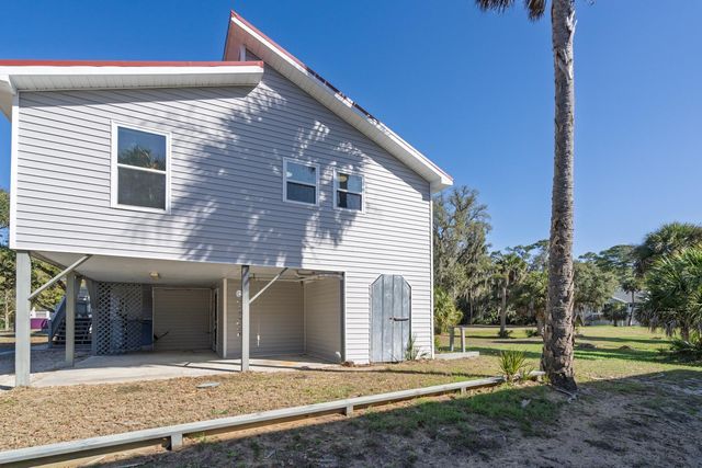 3313 Myrtle Street, Edisto Island, SC 29438