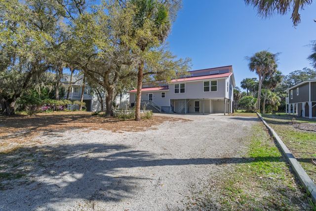 3313 Myrtle Street, Edisto Island, SC 29438