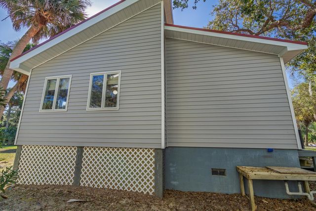 3313 Myrtle Street, Edisto Island, SC 29438