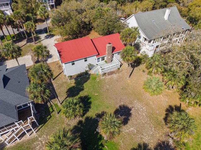 3313 Myrtle Street, Edisto Island, SC 29438