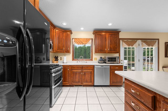 800 8th Street S, Eldridge, IA 52748