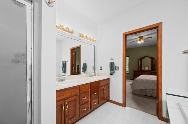 800 8th Street S, Eldridge, IA 52748