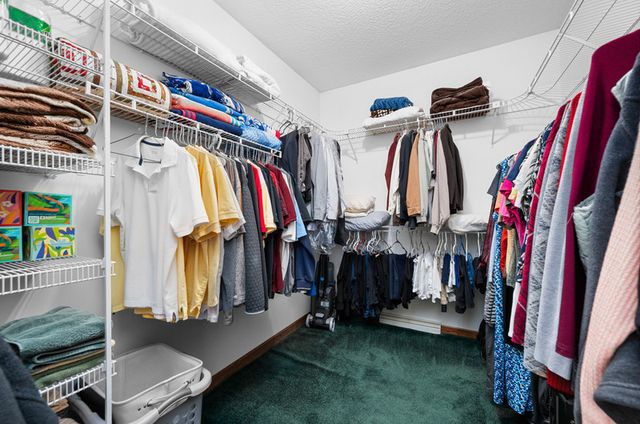 800 8th Street S, Eldridge, IA 52748