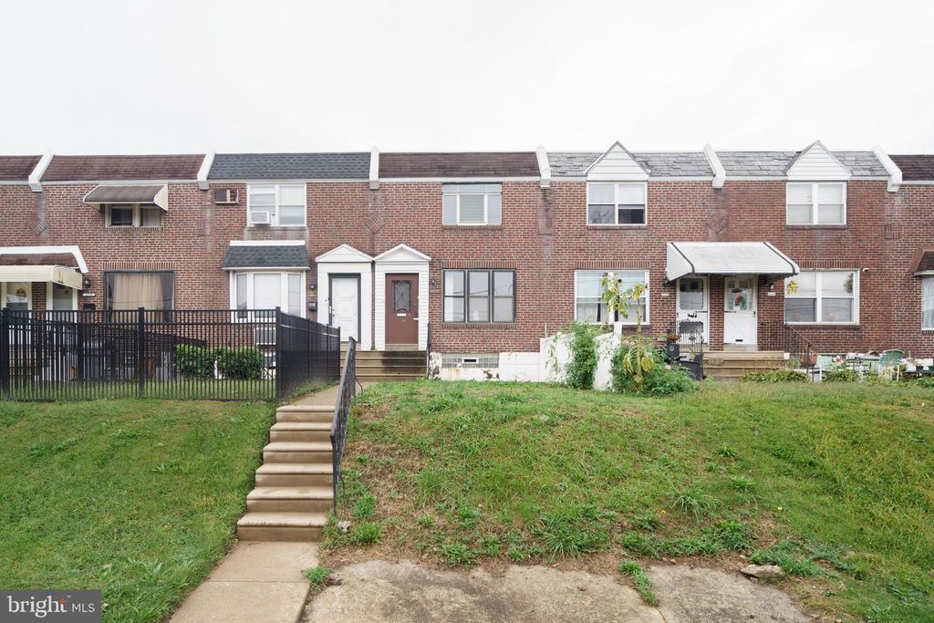 2112 ROBBINS AVE, Philadelphia, PA 19149