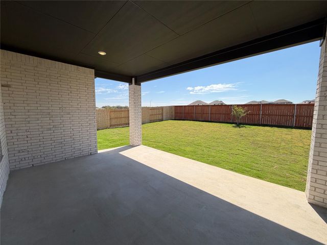 109 Statue DR, Liberty Hill, TX 78642