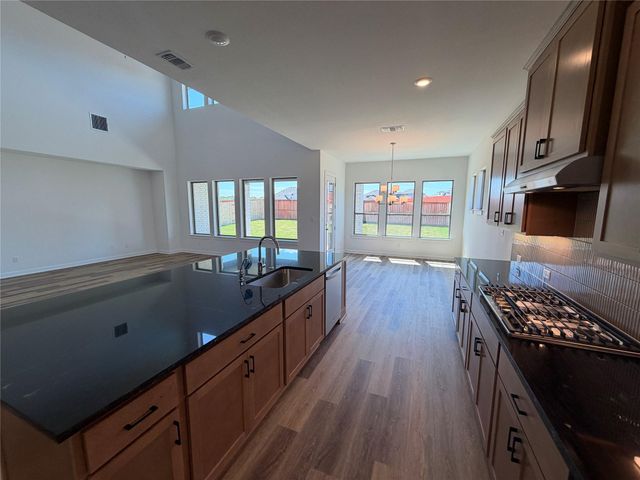 109 Statue DR, Liberty Hill, TX 78642