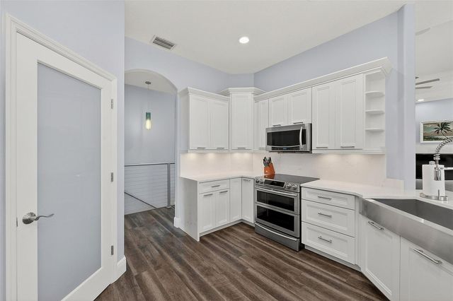 3410 26TH AVENUE E, Bradenton, FL 34208