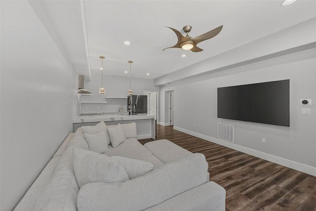 3410 26TH AVENUE E, Bradenton, FL 34208