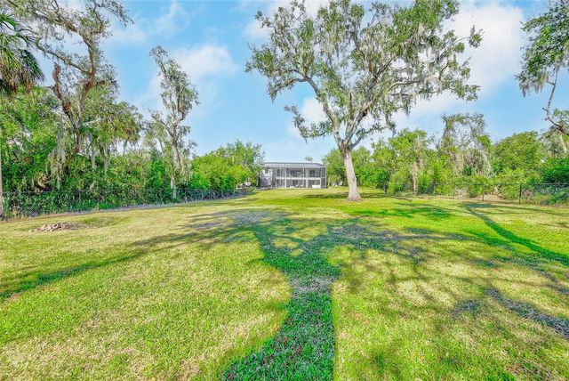 3410 26TH AVENUE E, Bradenton, FL 34208