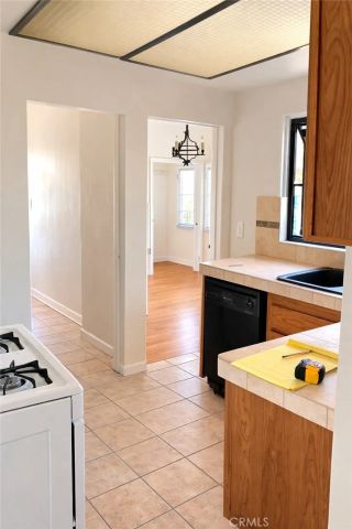 3 Euclid Avenue, Long Beach, CA 90803
