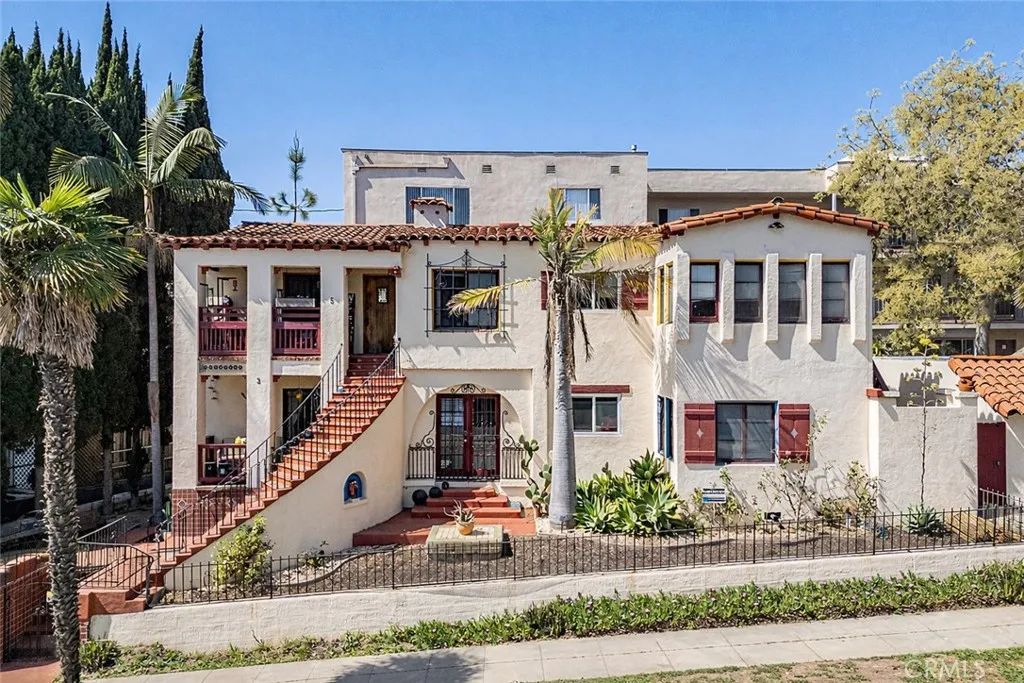 3 Euclid Avenue, Long Beach, CA 90803