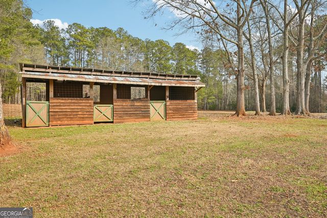 1041 Cooper Lane, Rutledge, GA 30663