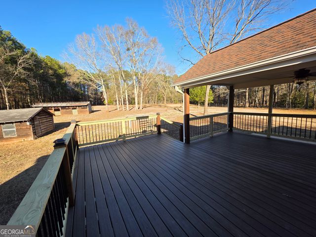 1041 Cooper Lane, Rutledge, GA 30663