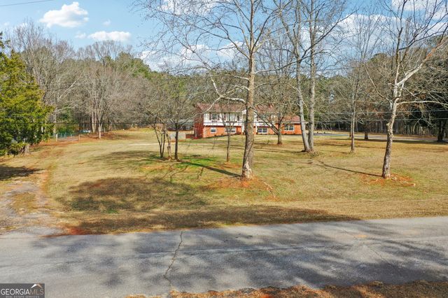 1041 Cooper Lane, Rutledge, GA 30663