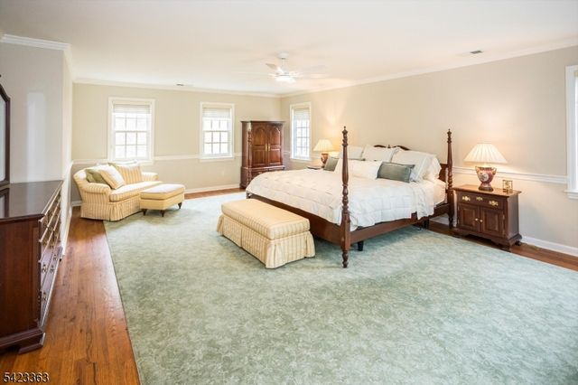 12 Red Oak Row, Chester Twp., NJ 07930
