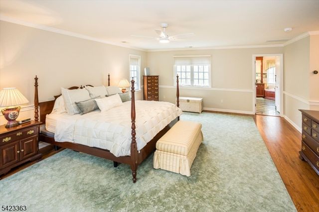 12 Red Oak Row, Chester Twp., NJ 07930