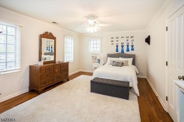 12 Red Oak Row, Chester Twp., NJ 07930