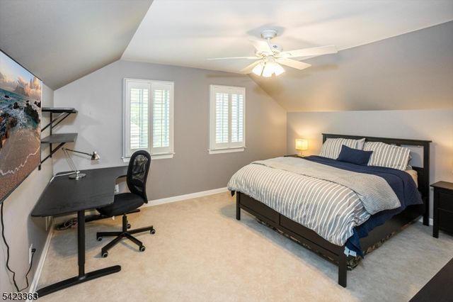 12 Red Oak Row, Chester Twp., NJ 07930