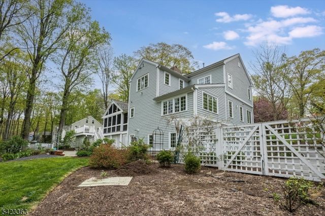 12 Red Oak Row, Chester Twp., NJ 07930