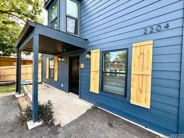 2204 W San Antonio St Apt 1, New Braunfels, TX 78130