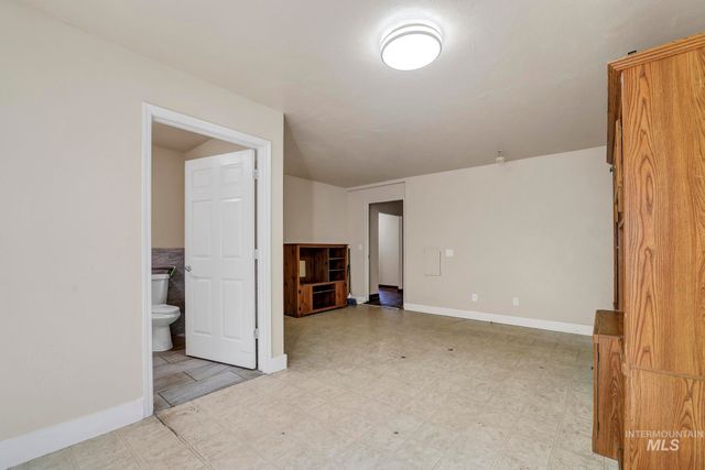 322 Jackson, Twin Falls, ID 83301