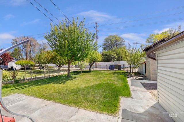 322 Jackson, Twin Falls, ID 83301
