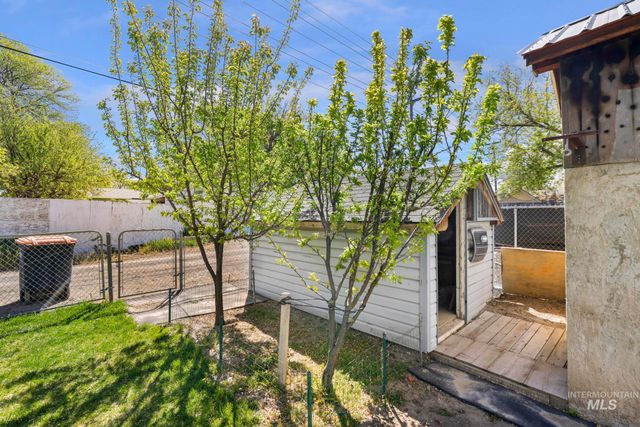 322 Jackson, Twin Falls, ID 83301