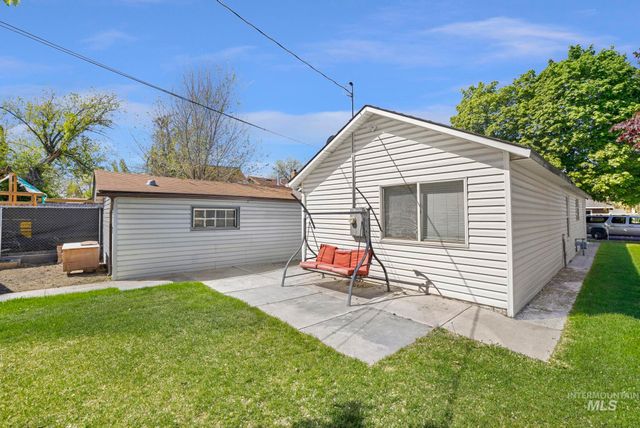 322 Jackson, Twin Falls, ID 83301