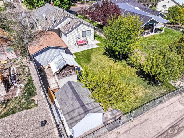 322 Jackson, Twin Falls, ID 83301
