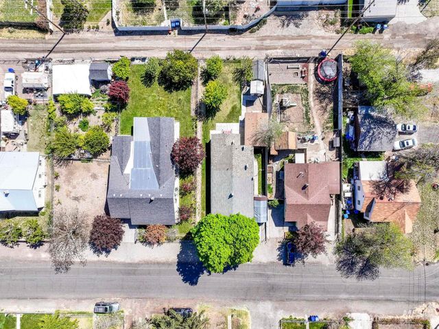322 Jackson, Twin Falls, ID 83301