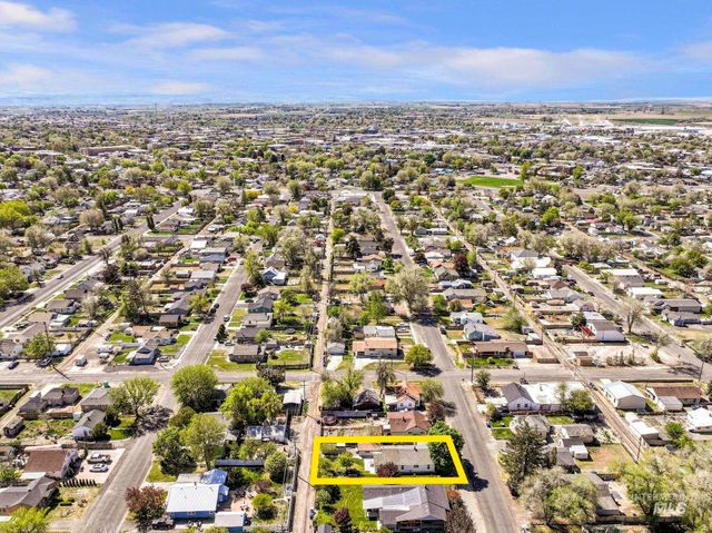 322 Jackson, Twin Falls, ID 83301