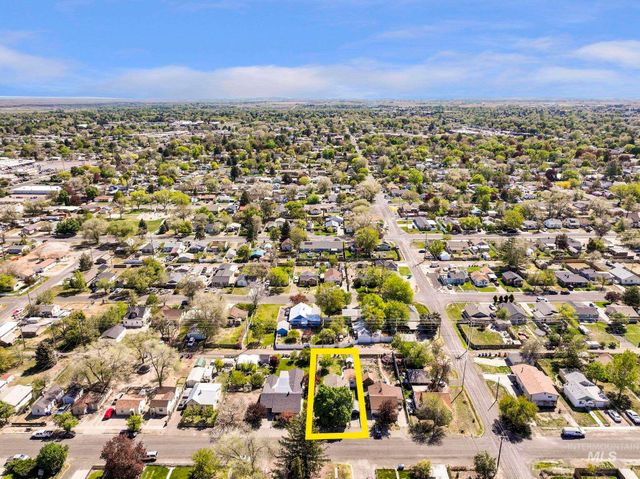 322 Jackson, Twin Falls, ID 83301