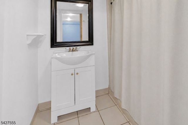 717 Galvin Ave, Roselle Boro, NJ 07203