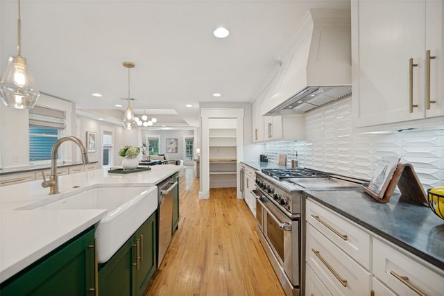 5621 Tremont Street, Dallas, TX 75214