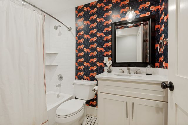 5621 Tremont Street, Dallas, TX 75214